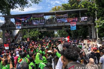 Puluhan ribu ojol meriahkan pesta rakyat pelantikan Presiden Prabowo