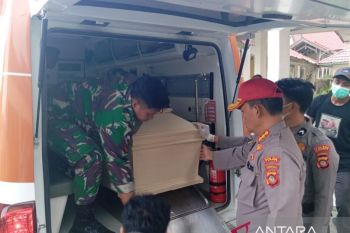 Empat jenazah korban kecelakaan pesawat SAM Air di Pohuwato dibawa ke RS Bhayangkara