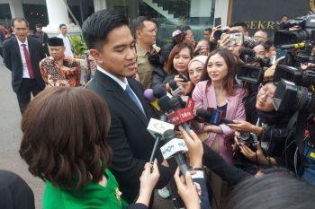 Kaesang Pangarep hadiri pelantikan tiga kadernya sebagai menteri dan wamen