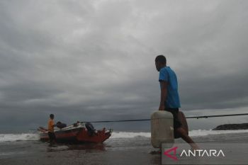 Kamis, BMKG prakirakan kota Padang berawan