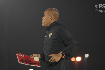 Nova Arianto rotasi pemain timnas U-17 saat hadapi Mariana Utara