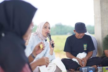 Annisa nyatakan Dhamasraya butuh pembangunan infrastruktur merata