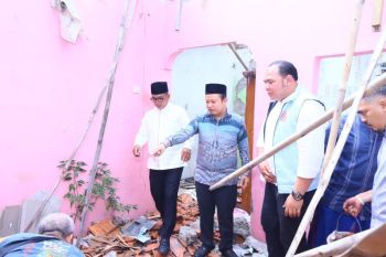 Andra Soni bedah rumah warga kurang mampu di Pinang Kota Tangerang