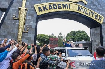 Prabowo biayai retreat Kabinet Merah Putih di Akmil dengan uang pribadi