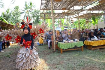 Bupati Banyuwangi apresiasi pameran aneka produk bambu Kampung Papring