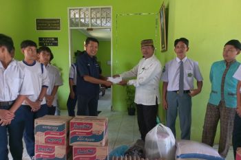 Karyawan Antara Sumbar berbagi ke Panti Asuhan Yatim PGAI