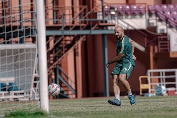 Persebaya pertajam penyelesaian akhir dan bola mati jelang lawan PSIS