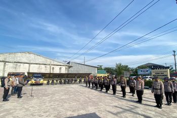 Pimpin gelar pasukan persiapan PAM TPS, Kapolsek Kandis tekankan netralitas