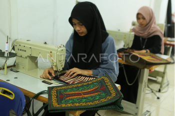 Produksi tas bordir khas Aceh