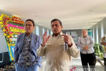 Kepala BPJPH menegaskan produk halal yang beredar wajib bersertifikat