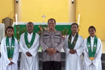 Personel Ditbinmas Polda Kaltaragelar Minggu Kasih di Gereja Katolik Stasi Santo Mikhael - Jelarai Bulungan