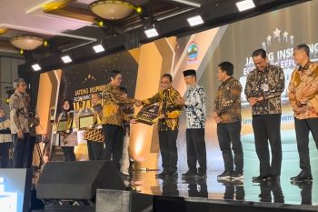 Kota Semarang raih penghargaan pengendali inflasi  terbaik