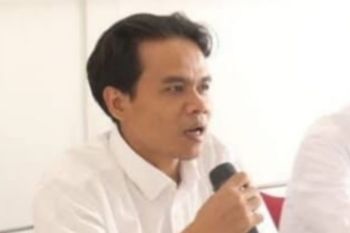 Podcast, Paradoks dan Politik