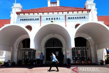 Terdakwa pembunuhan dan penimbun istri di Makassar divonis seumur hidup