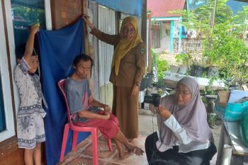 Disdukcapil  Pesisir Selatan lakukan Perekaman E-KTP Bagi Disabilitas dan Lansia