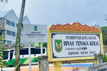 Disnaker Batam optimis raih Rp41 miliar dari retribusi TKA 2024