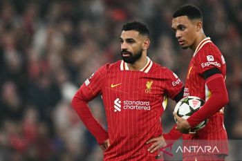 Arne Slot tidak puas dengan hasil 2-2 yang didapat Liverpool