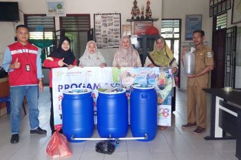 Inisiasi program CSR Elnusa Petrofin, KWT Mentari raih omzet jutaan dari Budikdamber di Pangkal Pinang