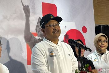 Penganugerahan gelar pahlawan nasional tunggu pulang Presiden