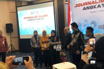 Pewarta ANTARA raih peserta terbaik ketiga pada Journalist Class OJK