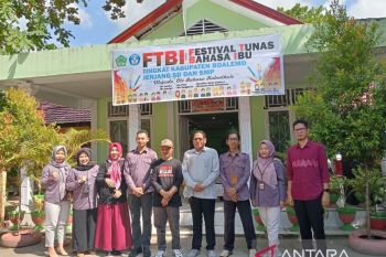 Kantor Bahasa Gelar FTBI di SMPN 1 Tilamuta