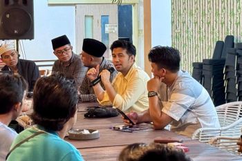 Emil Dardak ajak masyarakat lintas profesi di Bondowoso manfaatkan potensi daerah