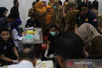 Polda Sultra tes urine narkoba ASN Pemkot Kendari
