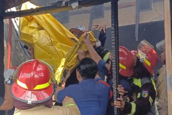 Damkar: Tiga korban meninggal dunia saat kebakaran ruko di Palu