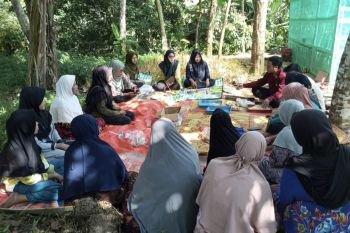 Pemkot Pariaman dampingi peternak penerima bantuan unggas dari Pemprov Sumbar