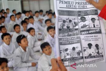 Biaya politik Pemilu Legislatif 2024 melonjak hingga Rp5 Miliar, siapa yang paling diuntungkan?