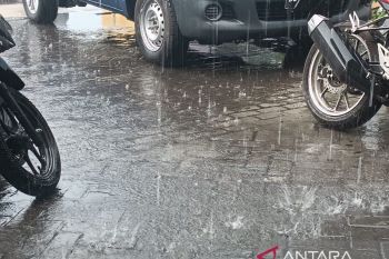 BMKG imbau warga waspadai hujan lebat-angin kencang wilayah Sulut