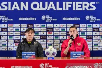 Jay Idzes sebut suasana timnas sangat bagus jelang lawan Jepang di kualifikasi Piala Dunia 2026