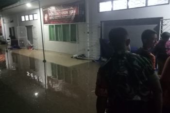 KPU evakuasi logistik antisipasi ancaman banjir susulan di Mataram