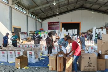 KPU Bojonegoro segera distribusikan logistik Pilkada 2024