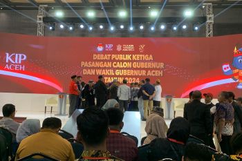 Dipicu alat di baju Bustami, Debat kandidat Cagub Aceh dihentikan akibat ricuh