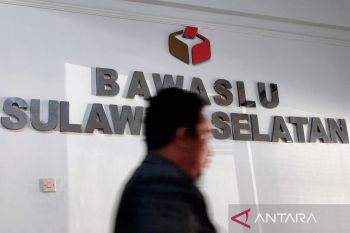 Bawaslu ingatkan KPU Sulsel soal ketersediaan surat suara Pilkada