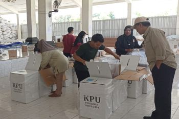 Bawaslu Kulon Progo ingatkan KPU teliti dalam tata kelola logistik pilkada