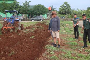 Divif 3 Kostrad menyiapkan lahan 70 hektare untuk tanam 9.292 pohon