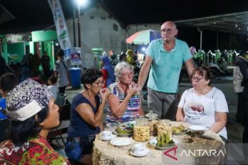 Luring tourists to Banyuwangi with 10,000 cups of coffee