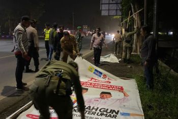 KPU di Malang Raya tertibkan APK saat masa tenang