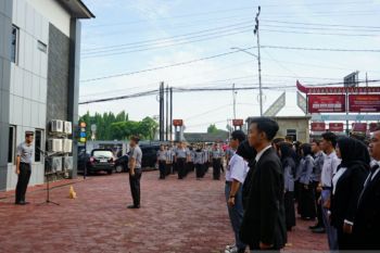 Kadiv Keimigrasian Kemenkumham Sumsel apresiasi disiplin pegawai