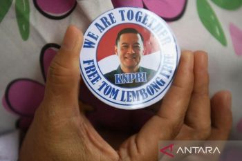 Kejagung memeriksa pejabat bea cukai terkait kasus impor gula