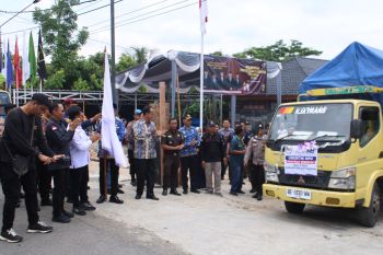 KPU Way Kanan distribusikan 1.422 kotak suara ke 15 kecamatan pada Pilkada 2024