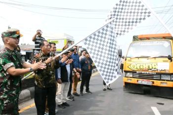 Kemarin, distribusi logistik, pemilih belum rekam KTP hingga siagakan tim PSC pada Pilkada Mataram