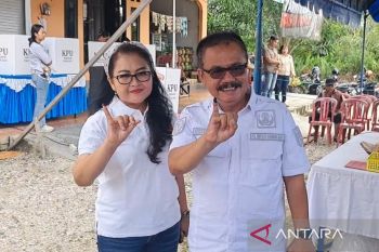 Penjabat Bupati Gumas gunakan hak pilih di Tampang Tumbang Anjir