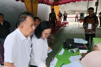 Agustin-Iswar  unggul telak di TPS mencoblos