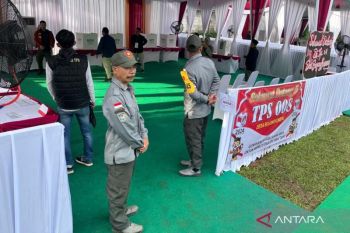 Presiden Prabowo gunakan hak pilih di TPS 08 Bogor