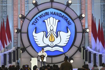 Air mata Presiden Prabowo untuk seluruh guru di Indonesia