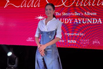Maudy Ayunda ajak legenda musik Iwan Fals berkolaborasi dalam lagu "Puisi Kota"