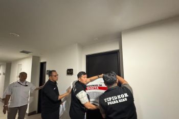 Polisi sita apartemen Muflihun di Batam
